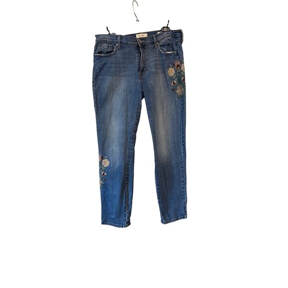 Jessica Simpson Jeans Crop 31x27 Embroidered Flowers - Picture 1 of 11